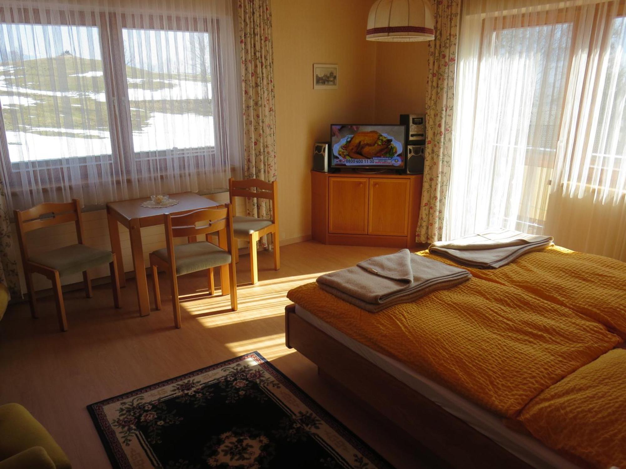 Landhaus Dickhardt Apartment Шладминг Стая снимка